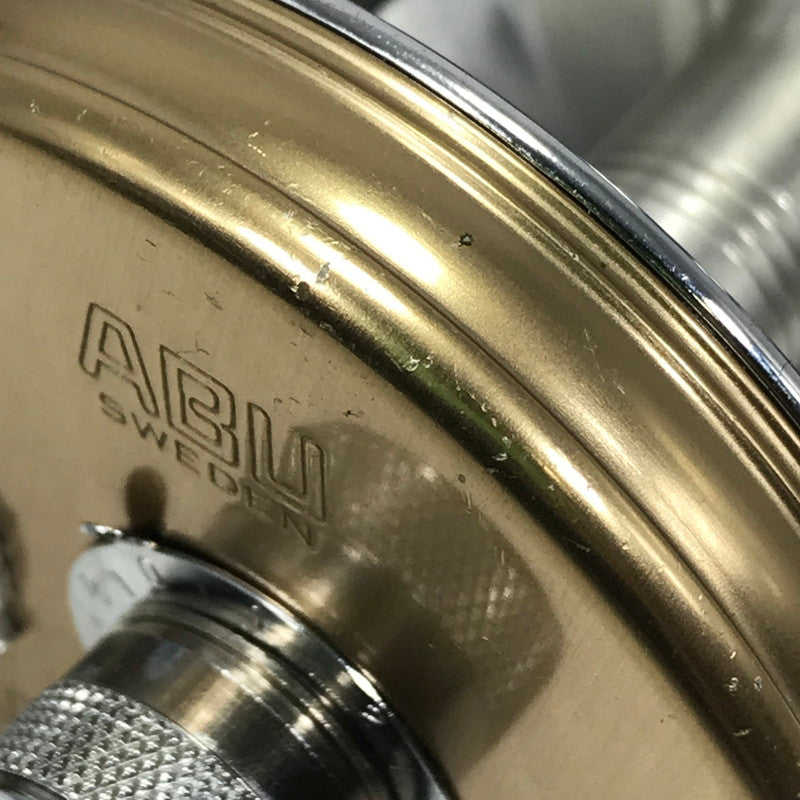 【中古品】AbuGarcia アブガルシア AMBASSADEUR 5500C クラシックゴールド アンバサダー 右ハンドル ベイトリール 釣り 釣り具等 釣り具 134-250818-rt-03-tag 万代Net店