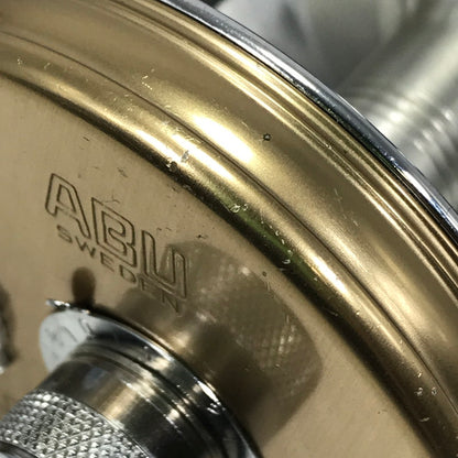 【中古品】AbuGarcia アブガルシア AMBASSADEUR 5500C クラシックゴールド アンバサダー 右ハンドル ベイトリール 釣り 釣り具等 釣り具 134-250818-rt-03-tag 万代Net店