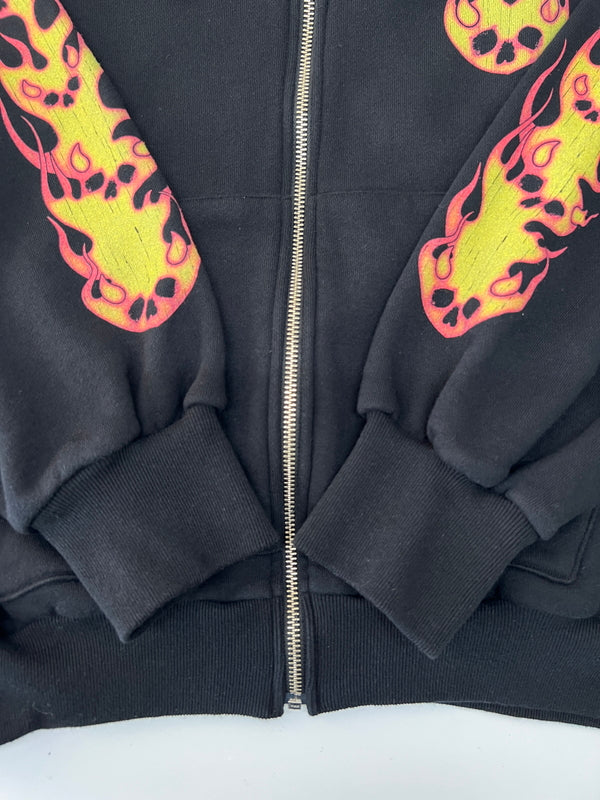 【中古品】【メンズ】 TOY DEVIL トイ デビル DEVIL ZIP HOODIEーFIRE DEVIL SKULL TD25SSCEMZH3 デビル ジップフーディー ファイヤーデビルスカル トップス プルオーバーパーカー 140-260710-kk-01-hon サイズ：2 カラー：ブラック 万代Net店
