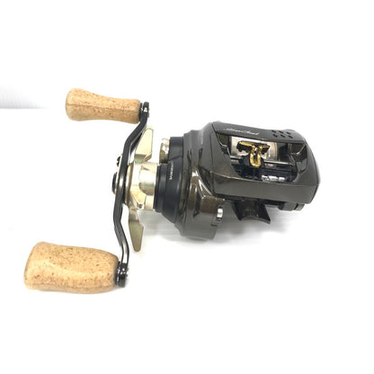 【中古品】Daiwa ダイワ 22 SILVER CREEK AIR TW ストリームカスタム 8.5R 22 シルバークリーク 右ハンドル ベイトリール 釣り 釣り具等 釣り具 134-250818-rt-07-tag 万代Net店
