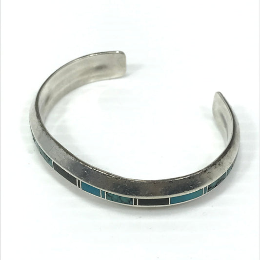 【中古品】【メンズ】 ZUNI STERLING ズニ族 マデリン ベユカ作 BM刻印 ターコイズ　オニキス インレイ バングル アクセサリー インディアンジュエリー 191-250814-hi-10-tag カラー：シルバー 万代Net店