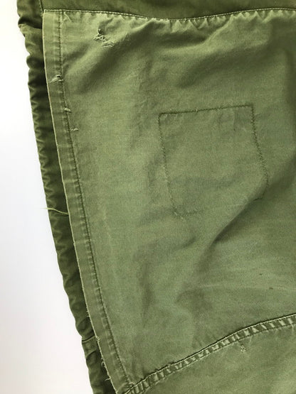 【現状渡し品】【メンズ】 US.ARMY アメリカ軍 70's M-65 2ND VINTAGE MILITARY FIELD JACKET ヴィンテージ、ミリタリー ジャケットアウター ヴィンテージ 146-250912-rt-04-tag サイズ：不明 カラー：カーキ 万代Net店