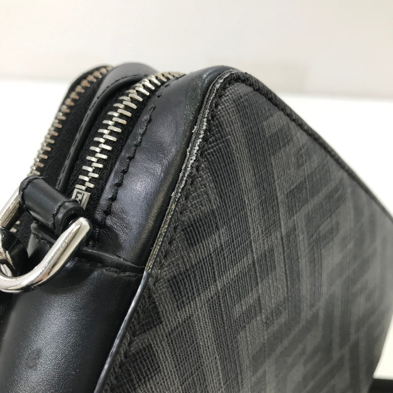【中古品】【メンズ】 FENDI フェンディ カメラケース 7M0357 ショルダーバッグ カバン 180-250913-na-13-tag カラー：ブラック 万代Net店
