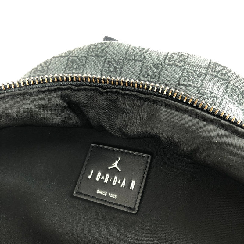 【中古品】【メンズ】 AIR JORDAN エアジョーダン MONOGRAM BACKPACK モノグラム バックパック リュックサック カバン 188-250916-na-17-tag カラー：グレー系 万代Net店