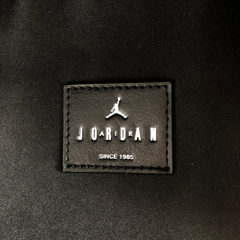【中古品】【メンズ】 AIR JORDAN エアジョーダン MONOGRAM BACKPACK モノグラム バックパック リュックサック カバン 188-250916-na-17-tag カラー：グレー系 万代Net店