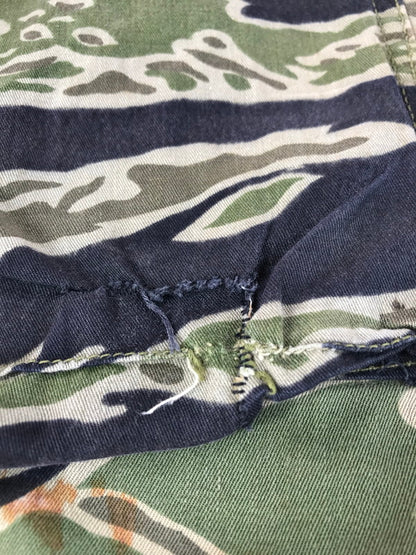 【現状渡し品】【メンズ】 US.ARMY アメリカ軍 60's VIETNAM WAR TIGER STRIPE CAMO MILITARY PANTS 60年代 タイガーストライプカモ ミリタリーパンツ 157-250914-rt-20-tag サイズ：不明 カラー：グリーン系 万代Net店