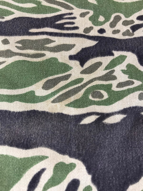 【現状渡し品】【メンズ】 US.ARMY アメリカ軍 60's VIETNAM WAR TIGER STRIPE CAMO MILITARY PANTS 60年代 タイガーストライプカモ ミリタリーパンツ 157-250914-rt-20-tag サイズ：不明 カラー：グリーン系 万代Net店