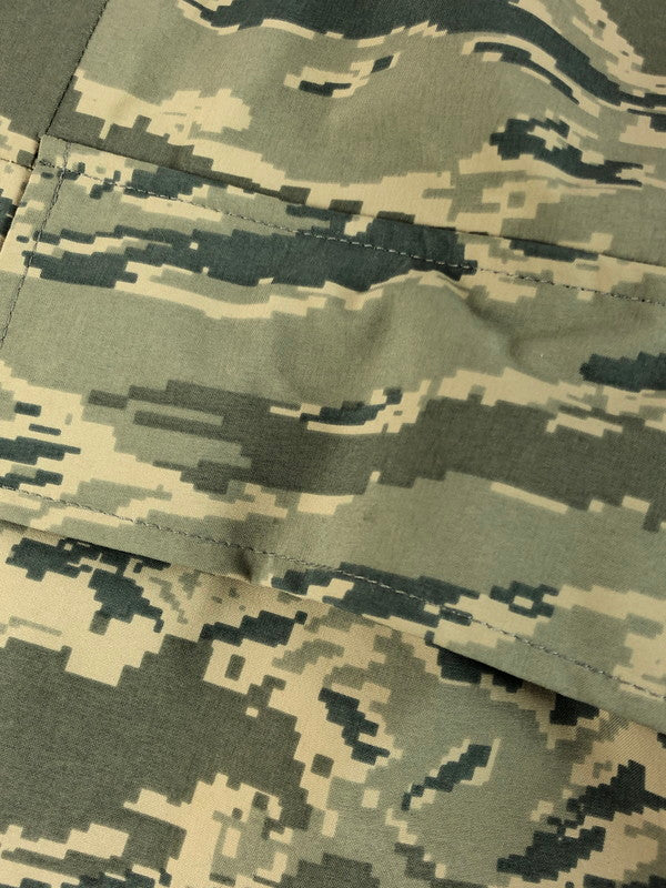 【中古品】【メンズ】 U.S.AIR FORCE アメリカ空軍 00's GORE-TEX DIGITAL CAMO LEVEL 6 PARKA 8415-01-547-3495 ゴアテックス デジタルカモ レベル6 パーカー アウター 146-250912-rt-11-tag サイズ：S カラー：グリーン 万代Net店