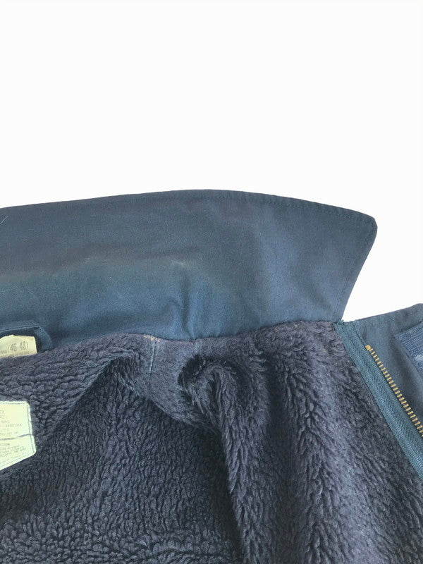 【現状渡し品】【メンズ】 U.S.NAVY アメリカ海軍 A-2 ARAMID NOMEX DECK JACKET 8415-01-289-2042 A-2 アラミド ノーメックス デッキジャケット アウター 146-251005-rt-03-tag サイズ：46-48 カラー：ネイビー 万代Net店