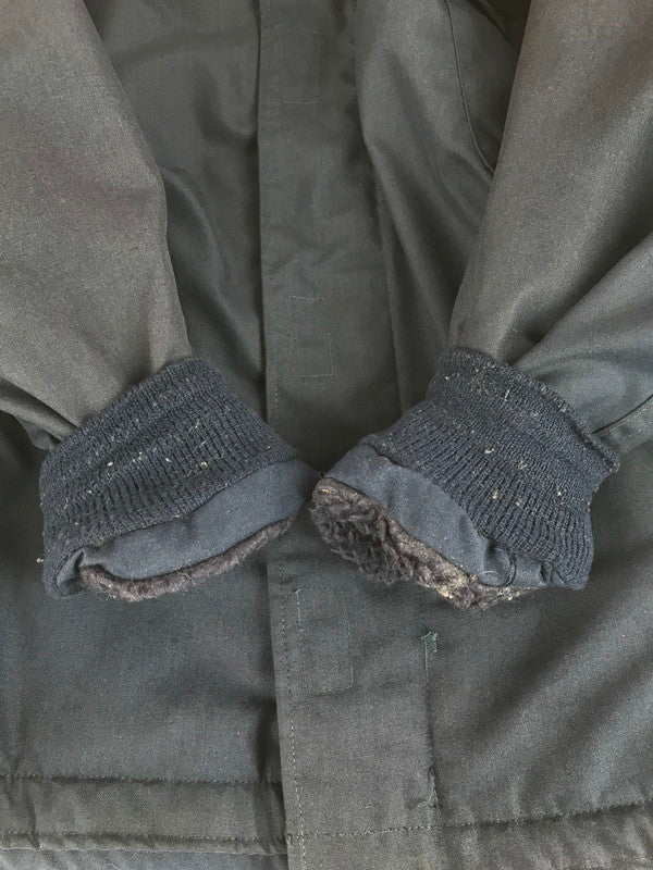 【現状渡し品】【メンズ】 U.S.NAVY アメリカ海軍 A-2 ARAMID NOMEX DECK JACKET 8415-01-289-2042 A-2 アラミド ノーメックス デッキジャケット アウター 146-251005-rt-03-tag サイズ：46-48 カラー：ネイビー 万代Net店