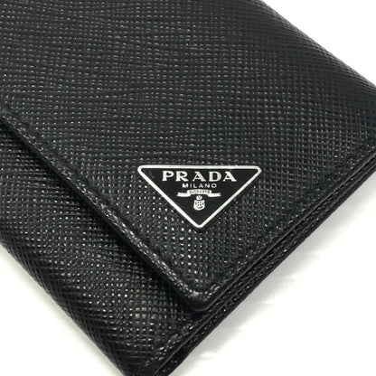 【中古品】【メンズ】 PRADA プラダ SAFFIANO LEATHER KEY CASE 2PG222 サフィーノ レザー トライアングル ロゴメタル キーケース 服飾雑貨 181-251007-na-08-tag カラー：ブラック 万代Net店