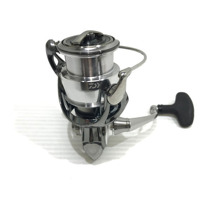 【中古品】DAIWA ダイワ 22 EXIST イグジスト PC LT2500-H スピニングリール 釣り 釣り具等 134-251121-yk-05-tag 万代Net店