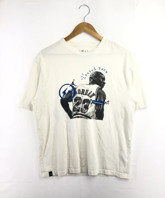 【中古品】【メンズ】 NIKE ナイキ × FRAGMENTS フラグメンツ × TRAVIS SCOTT トラヴィス スコット JORDAN PRINT TEE DJ0619-133 ジョーダン プリント Tシャツ 142-260509-rt-05-tag サイズ：M カラー：ホワイト 万代Net店