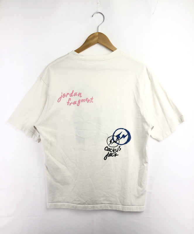 【中古品】【メンズ】 NIKE ナイキ × FRAGMENTS フラグメンツ × TRAVIS SCOTT トラヴィス スコット JORDAN PRINT TEE DJ0619-133 ジョーダン プリント Tシャツ 142-260509-rt-05-tag サイズ：M カラー：ホワイト 万代Net店