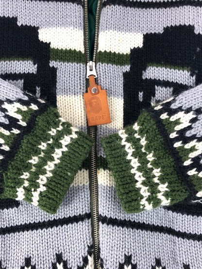 【現状渡し品】【メンズ】 BAPE COWICHAN KNIT JACKET 001KN9601602 ベイプ カウチン ニット ジャケット アウター 142-251202-na-05-tag サイズ：M カラー：マルチカラー 万代Net店