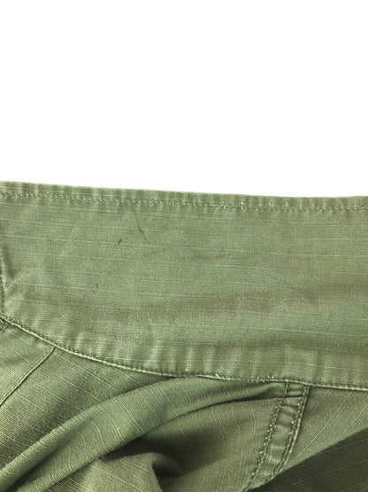 【中古品】【メンズ】 US.ARMY アメリカ軍 69年 JUNGLE FATIGUE JACKET 8405-935-4708 ジャングルファティーグジャケット アウター 146-251215-rt-10-tag サイズ：M-REGULAR カラー：カーキ 万代Net店