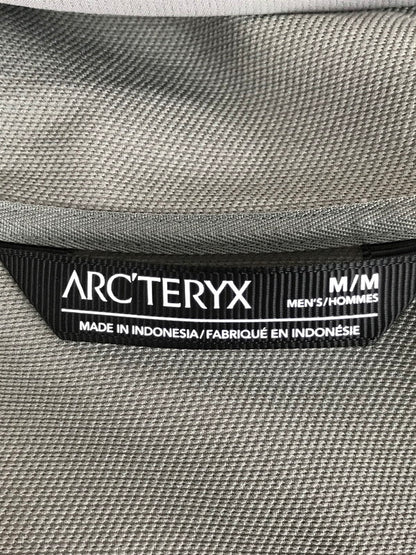 【中古品】【メンズ】 ARC'TERYX アークテリクス GAMMA HOODY X000007465 ガンマ フーディー ライトアウター 144-251218-rt-06-tag サイズ：M カラー：グレー 万代Net店