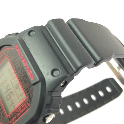【中古品】【メンズ】 G-SHOCK ジーショック × MARVEL マーベル コラボ DW-5600VT デジタル クォーツ 腕時計 196-260617-rt-08-tagh カラー：ブラック 万代Net店