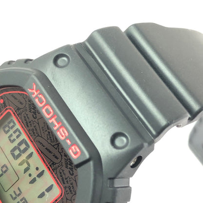 【中古品】【メンズ】 G-SHOCK ジーショック × MARVEL マーベル コラボ DW-5600VT デジタル クォーツ 腕時計 196-260617-rt-08-tagh カラー：ブラック 万代Net店