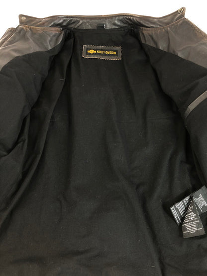 【現状渡し品】【メンズ】 HARLEY DAVIDSON ハーレーダビッドソン SLEEVE STRIPE SLIM FIT LEATHER JACKET 97048-19VM スリーブ ストライプ スリムフィット レザージャケット アウター 145-260108-na-18-tag サイズ：S カラー：ブラック 万代Net店