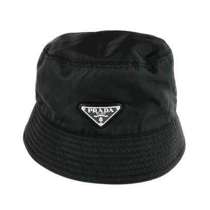 【中古品】【メンズ】 PRADA プラダ RE-NYLON TRIANGLE LOGO BUCKET HAT 2HC137 2DMI リナイロン トライアングル ロゴ バケットハット 帽子 183-260112-na-04-tag サイズ：M カラー：ブラック 万代Net店
