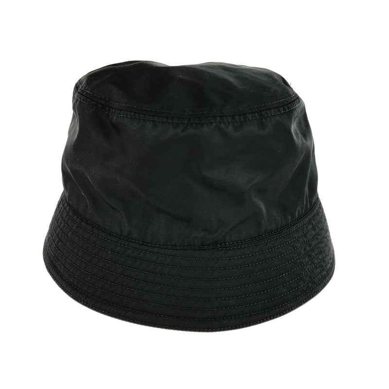 【中古品】【メンズ】 PRADA プラダ RE-NYLON TRIANGLE LOGO BUCKET HAT 2HC137 2DMI リナイロン トライアングル ロゴ バケットハット 帽子 183-260112-na-04-tag サイズ：M カラー：ブラック 万代Net店