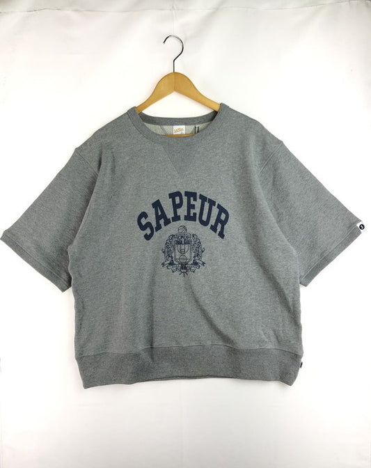 【中古美品】【メンズ】 SAPEUR サプール LOGO PRINT SWEAT TEE GREY A0025-417 ロゴプリント スウェットTシャツ グレー 両V 142-260124-rt-04-tag サイズ：L カラー：グレー 万代Net店
