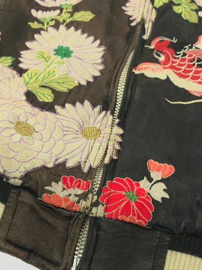 【ジャンク品】【メンズ】 花旅楽団 ハナタビガクダン EMBROIDERED SUKAJAN 金魚 らんちゅう菊 刺繍 スカジャン アウター 145-260121-rt-07-tag サイズ：L カラー：マルチカラー 万代Net店