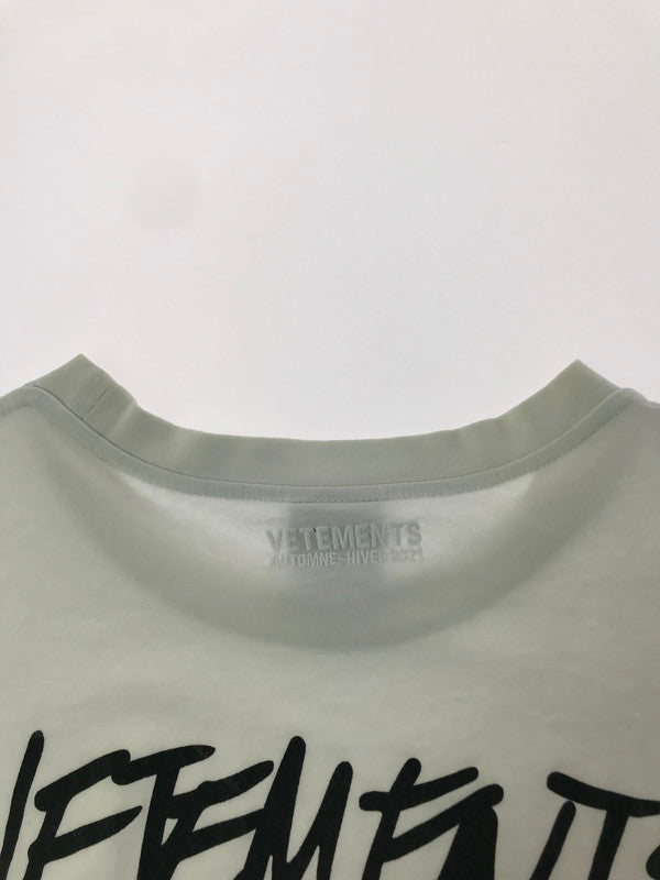 【現状渡し品】【メンズ】 VETEMENTS ヴェトモン 20AW JEANS LOGO T-SHIRT 20年秋冬 ジーンズ ロゴ Tシャツ トップス 141-260131-rt-01-tag サイズ：L カラー：ホワイト 万代Net店
