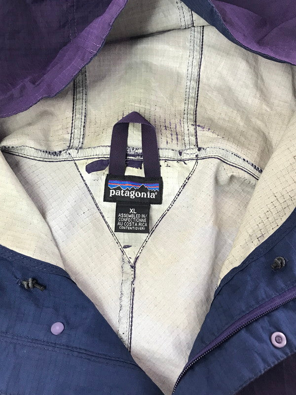 【ジャンク品】【メンズ】 patagonia パタゴニア RIPSTOP ANORAK PARKA 83110 リップストップ アノラックパーカー 95年製 ライトアウター 144-260131-rt-08-tag サイズ：XL カラー：パープル 万代Net店