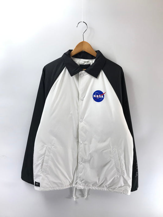 【中古美品】【メンズ】 VANS バンズ × NASA TORREY PADDED ナサ トリー パデッド MTE COACH JACKET コーチジャケット ライトアウター 142-260210-na-14-tag サイズ：M カラー：ブラック/ホワイト 万代Net店