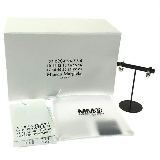 【中古品】【メンズ】 MM6 エムエムシックス メゾンマルジェラ 25AW MINIMAL LOGO EARRINGS SM7VG0057ミニマル ロゴ ピアス フープピアス アクセサリー 182-260213-hi-06-tag カラー：シルバー 万代Net店