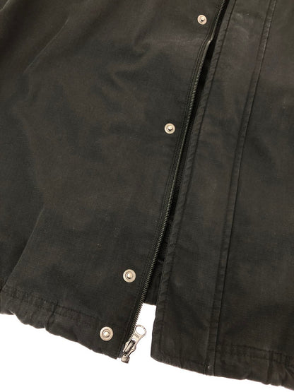 【メンズ】 Supreme シュプリーム 25AW SPELLOUT EMBROIDERED RIPSTOP TRACK JACKET スペルアウト 刺繍入り リップストップ トラックジャケット 149-260320-rt-24-tag サイズ：M カラー：ブラック 万代Net店