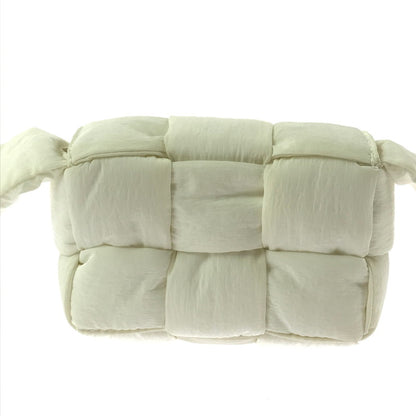 【中古品】【メンズ】 BOTTEGAVENETA ボッテガヴェネタ BOTTEGA VENETA NYLON MINI CASSETTE ショルダーバッグ カバン 180-260316-na-02-tag カラー：ホワイト 万代Net店