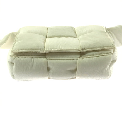【中古品】【メンズ】 BOTTEGAVENETA ボッテガヴェネタ BOTTEGA VENETA NYLON MINI CASSETTE ショルダーバッグ カバン 180-260316-na-02-tag カラー：ホワイト 万代Net店