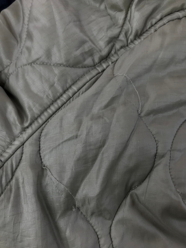 【現状渡し品】【メンズ】 GAP ギャップ QUILTING LINER HOODED MILITARY JACKET BLACK 304027 キルティング ライナー フーデッド ミリタリー ジャケット 146-260227-rt-09-tag サイズ：M カラー：ブラック 万代Net店