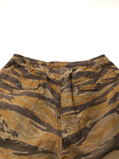 【現状渡し品】【メンズ】 HYSTERIC GLAMOUR ヒステリックグラマー PARACHUTE PANTS タイガーカモ パラシュートパンツ ボトムス 151-260627-rt-22-tagh サイズ：不明 下記参照 カラー：ベージュ系 万代Net店