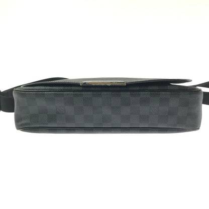 【中古品】【メンズ】 LOUIS VUITTON ルイヴィトン N58029 ダミエ グラフィット ダニエルMM ショルダーバッグ カバン 179-260503-na-04-tagh カラー：ブラック 万代Net店