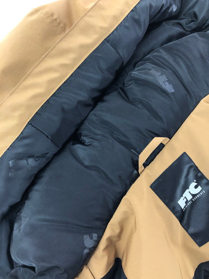 【中古品】【メンズ】 FTC エフティーシー SHORT MONSTER DOWN PARKA FTC024AWJ03 ショート モンスター ダウン パーカー アウター 142-260823-rt-28-tagh サイズ：L カラー：キャメル 万代Net店
