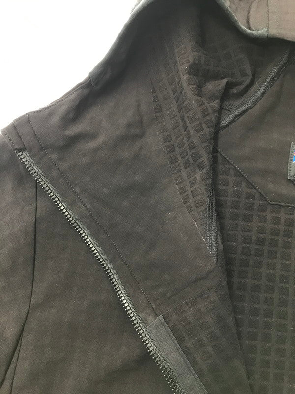 【中古品】【メンズ】 PATAGONIA パタゴニア R1 TECHFACE HOODY 83578 テックフェイス フーディ ライトアウター 144-260428-na-15-tagh サイズ：M カラー：ブラック 万代Net店