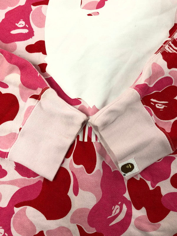 【中古品】【メンズ】 A BATHING APE アベイシングエイプ CREW SWEAT 001ZP1701009M カモ柄 クルーネック スウェット トレーナー 142-260403-rt-03-tagh サイズ：XL カラー：ピンク 万代Net店