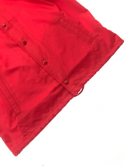 【中古美品】【メンズ】 UNDEFEATED アンディフィーテッド × CHAMPION チャンピオン COACH JACKET C8-R614 コーチジャケット ライトアウター 142-260822-rt-23-tagh サイズ：M カラー：レッド 万代Net店
