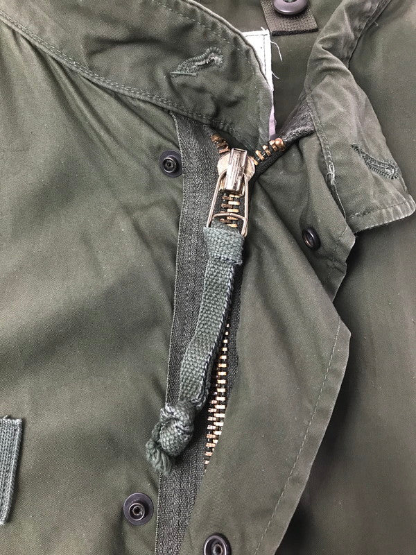 【中古品】【メンズ】 U.S.ARMY アメリカ軍 M-65 MOD COAT 8415-00-782-3218 モッズコート ミリタリージャケット 76年 SO-SEW STYLES社製 ライトアウター 146-260405-na-15-tag サイズ：MEDIUM-REGULAR カラー：カーキ 万代Net店