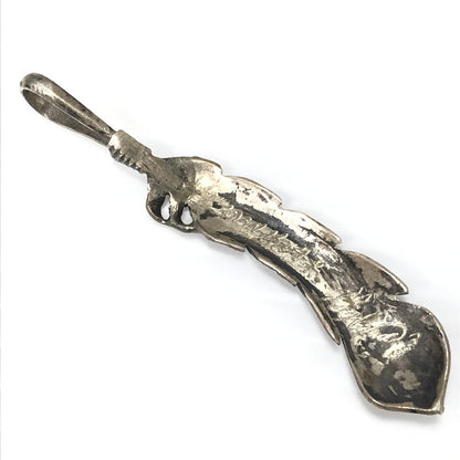 【現状渡し品】【メンズ】 BIG HAND ビッグハンド FEATHER PENDANT TOP フェザー ペンダントトップ アクセサリー 191-260627-na-12-tagh カラー：シルバー 万代Net店