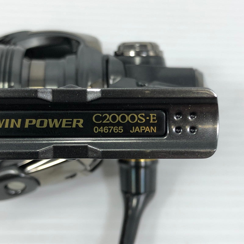 【中古品】SHIMANO シマノ 24 TWIN POWER C2000S 24ツインパワー スピニングリール 釣り 釣り具等 134-260418-rt-24-tagh 万代Net店