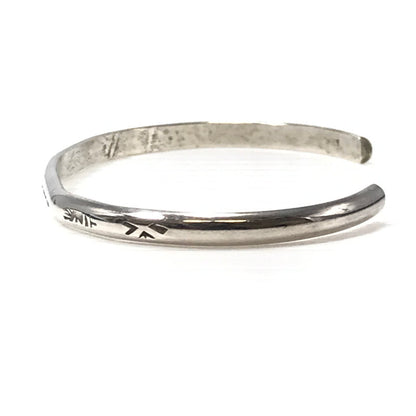 【現状渡し品】【メンズ】 NAVAJO ナバホ族 STERLING スタンプワーク バングル アクセサリー 191-260624-na-09-tagh カラー：シルバー 万代Net店