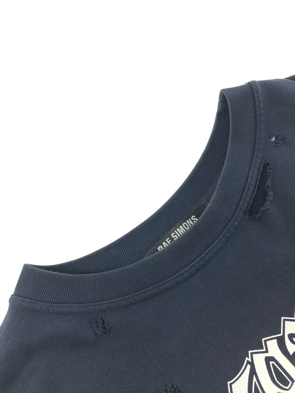 【中古品】【メンズ】 RAF SIMONS ラフシモンズ 22SS DESTROYED CREWNECK SWEATSHIRT 221-M167 ダメージ加工 クルーネック スウェットシャツ トレーナー トップス 141-260411-rt-04-tag カラー：ネイビー 万代Net店