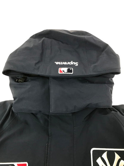 【中古品】【メンズ】 SUPREME シュプリーム ×NEW YORK YANKEES ニューヨーク ヤンキース 21AW GORE-TEX 700-FILL DOWN JACKET ゴアテックス ダウンジャケット アウター 149-260427-na-14-tagh サイズ：S カラー：ネイビー 万代Net店