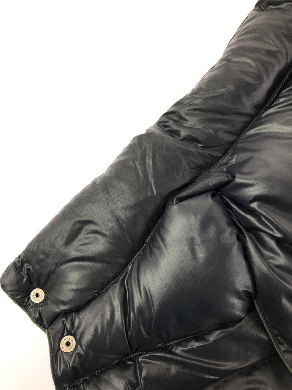 【中古品】【メンズ】 SOPHNET ソフネット× FRAGMENT DESIGN フラグメントデザイン FSF FYI DOWN VEST SOPH-134082 ダウンベスト 142-260822-su-02-tagh サイズ：M カラー：ブラック 万代Net店