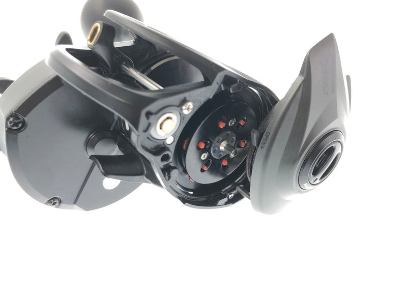 【中古美品】 ABUGARCIA アブガルシア BEAST 400LP ビースト 400 LP ベイトリール 右ハンドル 釣り具 釣り具等 134-260818-rt-13-tag 万代Net店
